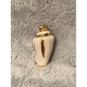 Vintage Gold Tone Foil Mother of Pearl Seashell Shell Pendant Charm for Necklace